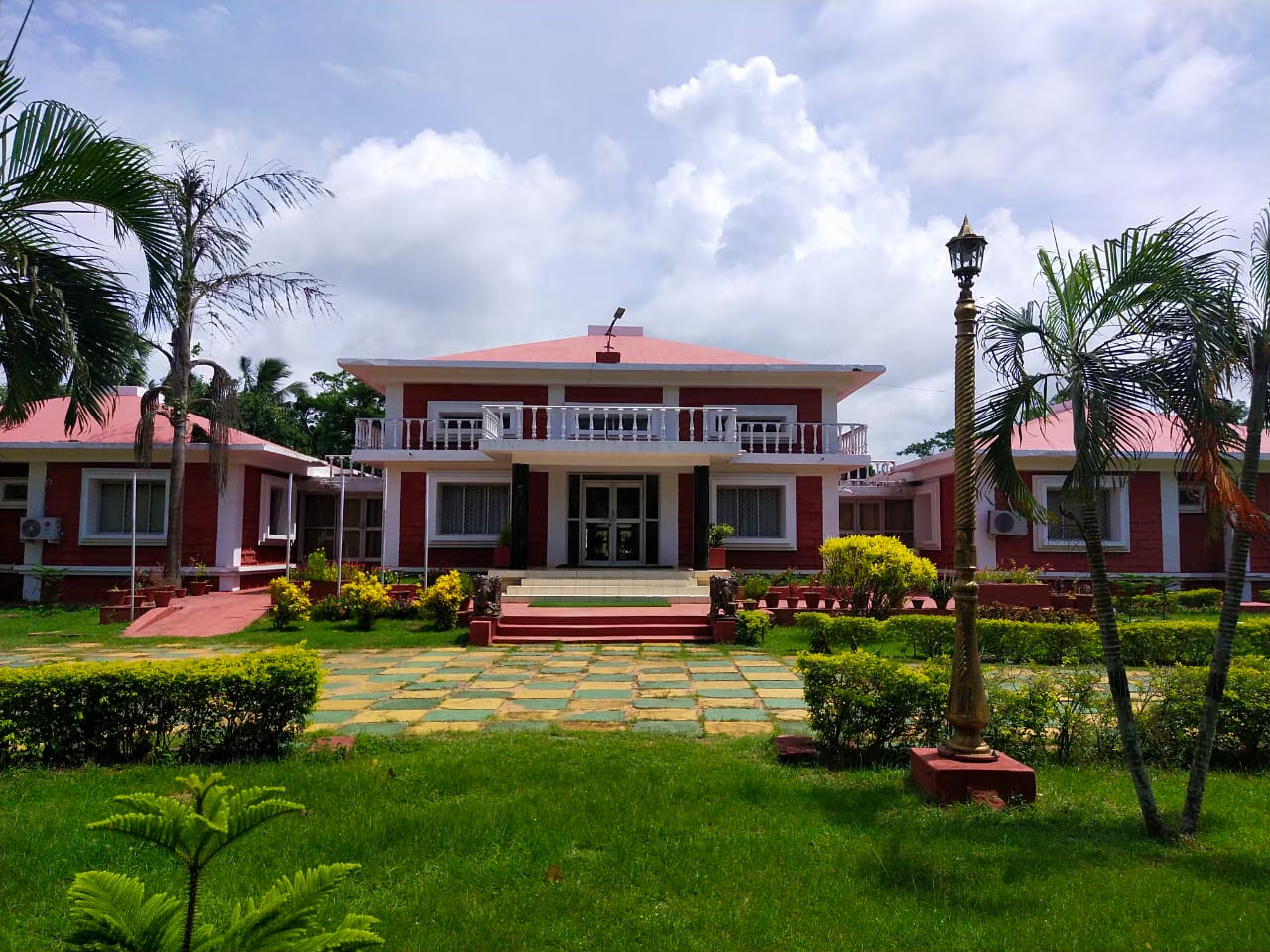 Yatri Nivas (OTDC)