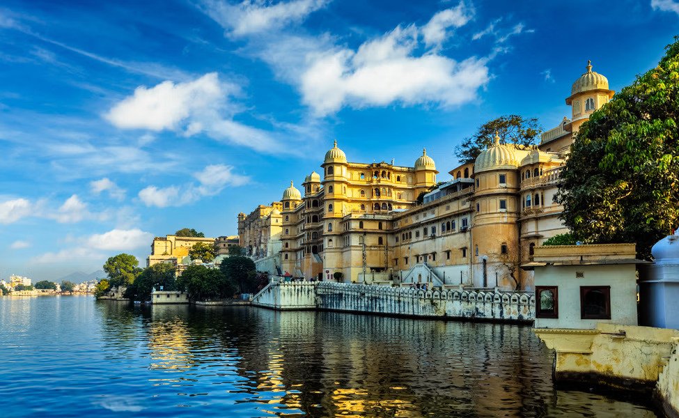 Mewar Festival – Udaipur’s Celebration of Spring, Women, and Cultural Legacy